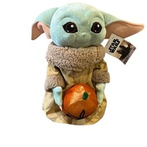 NWT Star Wars Mandalorian Halloween Greeter Prop 17.5” The Child Grogu Disney